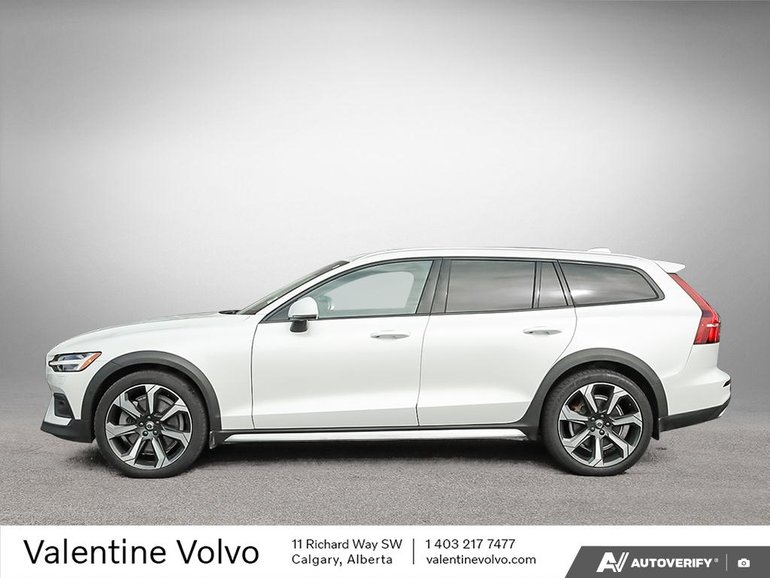 2022 Volvo V60 Cross Country