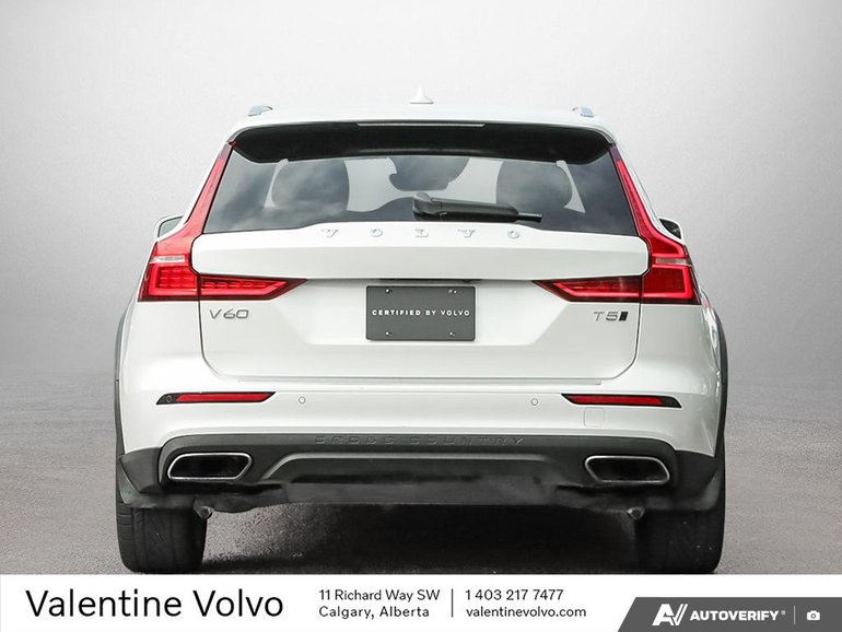 2022 Volvo V60 Cross Country