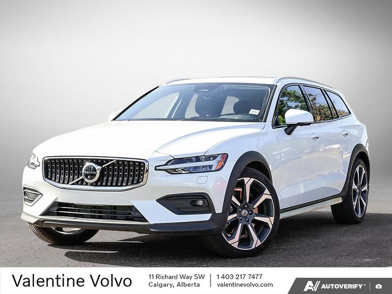 2025 Volvo V60 Cross Country