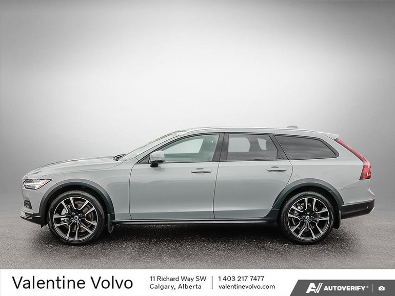2025 Volvo V90 Cross Country