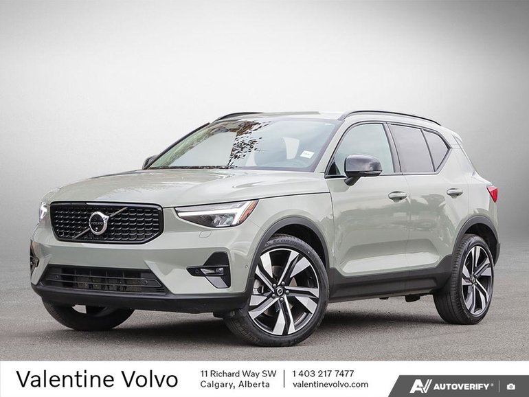 2025 Volvo XC40