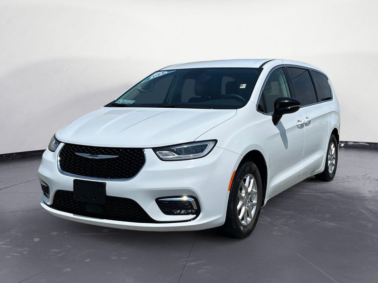 2024 Chrysler Pacifica