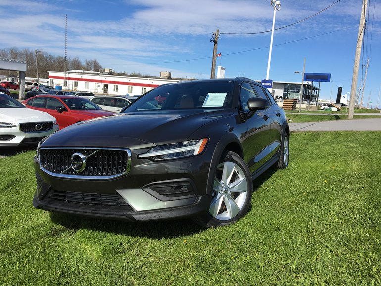 Mercedes Benz Kingston New 2019 Volvo V60 Cross Country T5 Awd