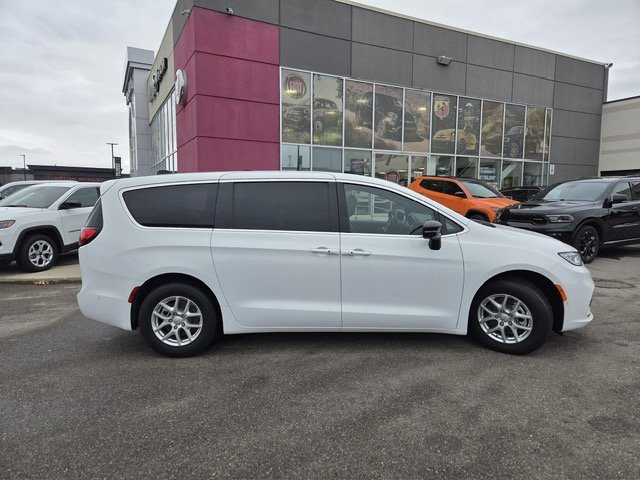 2025 Chrysler Pacifica