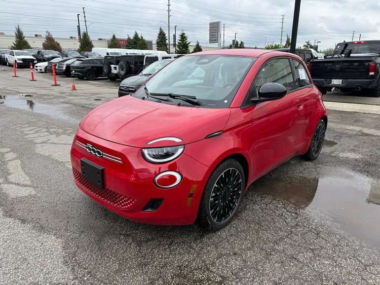 2025 Fiat 500e