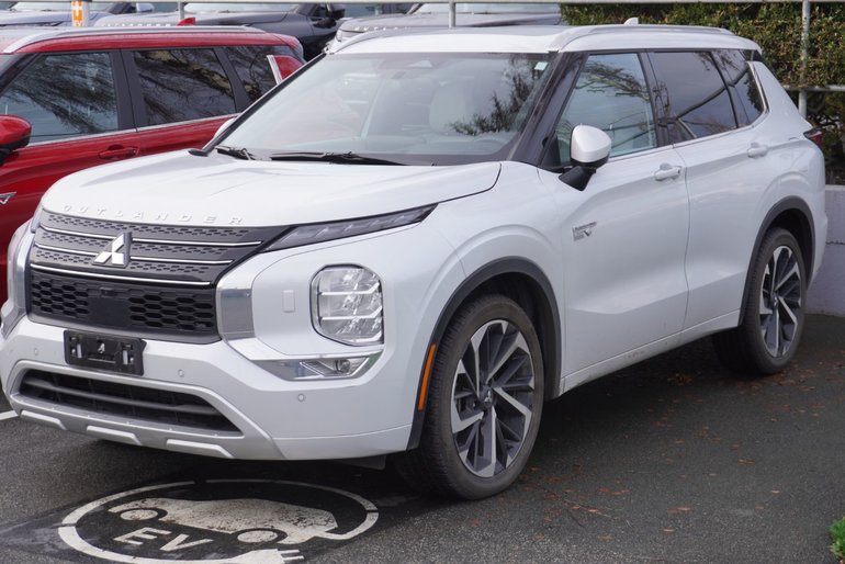 2024 Mitsubishi Outlander Plug-In Hybrid