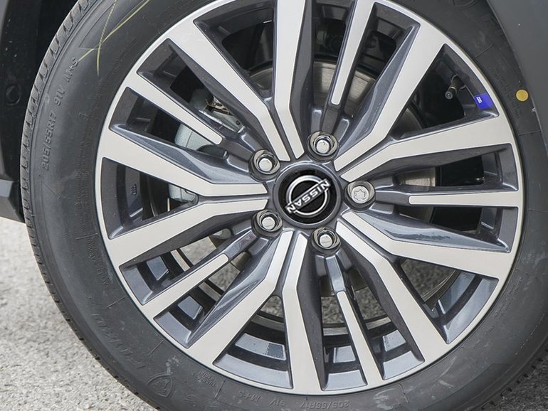 2025 Nissan Kicks Play