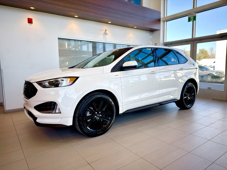 2022 Ford Edge