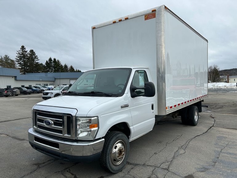 2016 Ford Econoline Commercial Cutaway