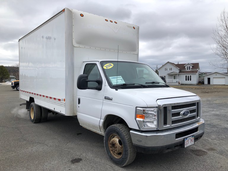 2018 Ford E-Series Cutaway