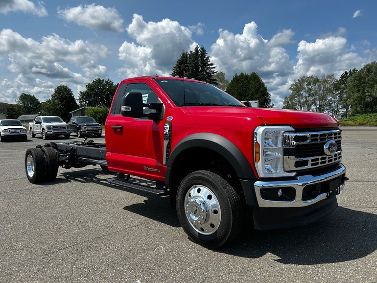 2024 Ford SUPER DUTY F-550 DRW