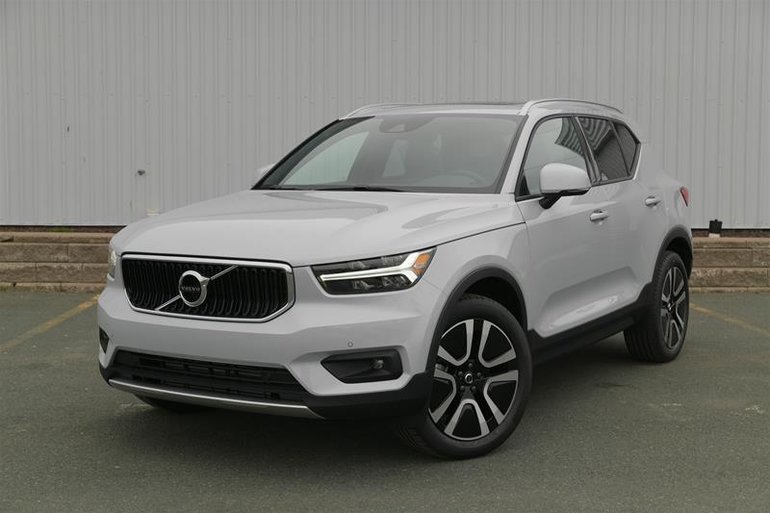 New 2021 Volvo XC40 T5 AWD Momentum - $53242.95 | Volvo of Newfoundland