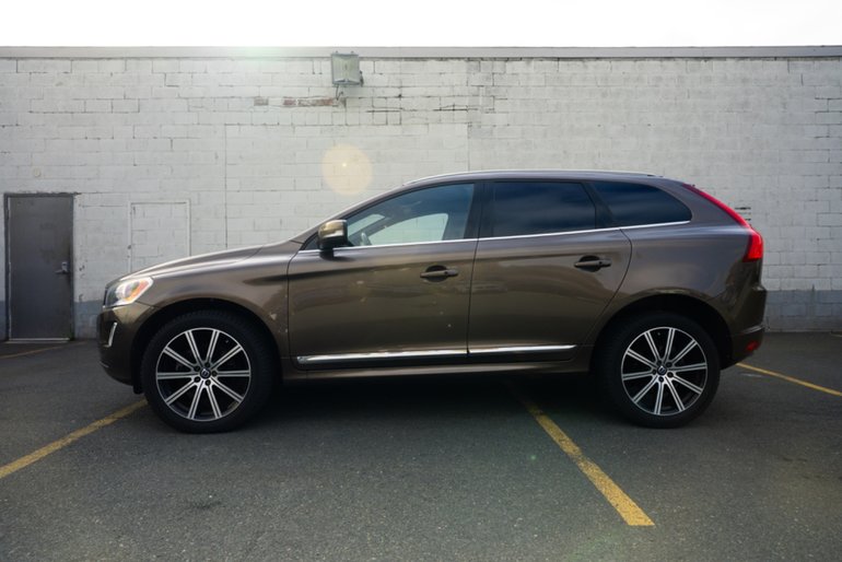 2017 Volvo XC60 T6 Drive-E Premier