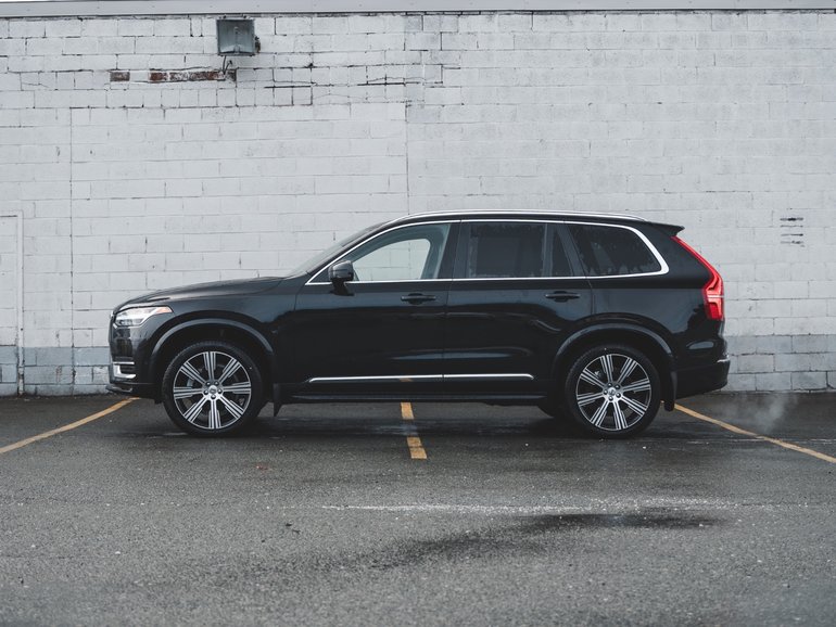 2025 Volvo XC90 B6 AWD Ultra Bright Theme 7-Seater