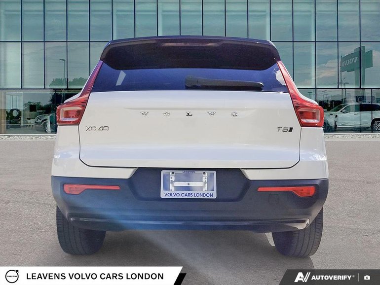 2022 Volvo XC40