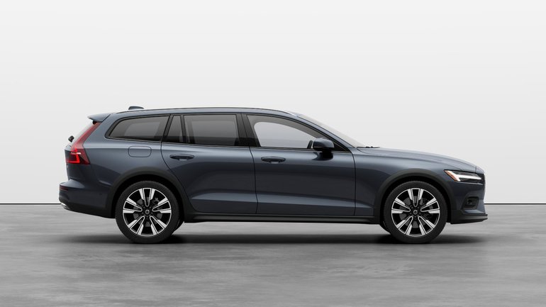 2026 Volvo V60 CROSS COUNTRY