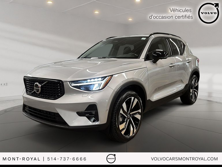 2023 Volvo XC40 Ultimate Dark Theme B5