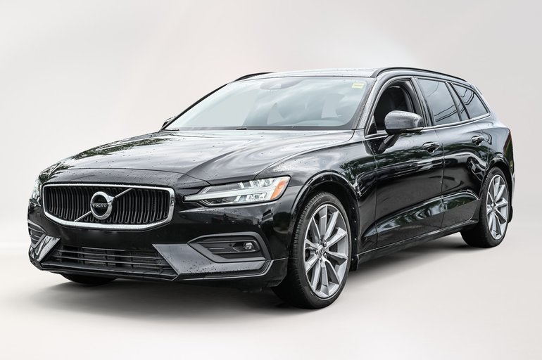 2021 Volvo V60 T6 AWD Momentum