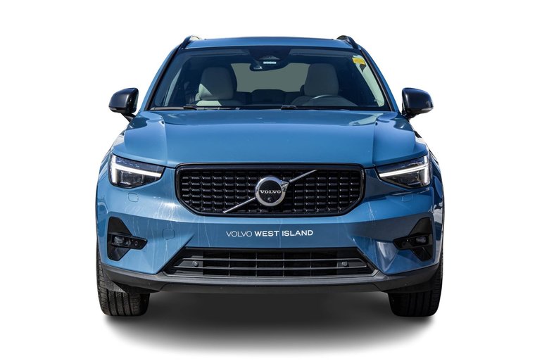 2023 Volvo XC40