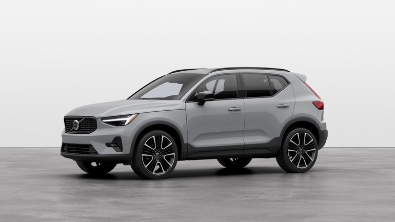2024 Volvo XC40 Ultimate Dark