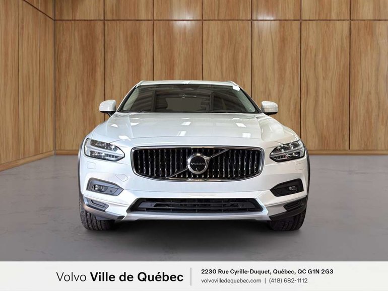 2023 Volvo V90