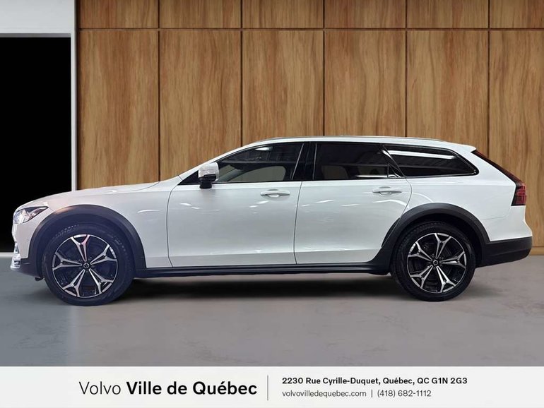 2023 Volvo V90