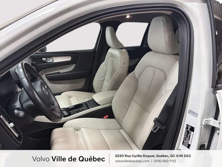 2020 Volvo XC40