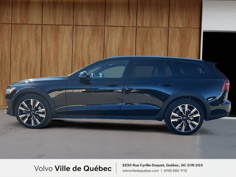 2021 Volvo V60 Cross Country