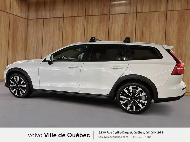2021 Volvo V60 Cross Country