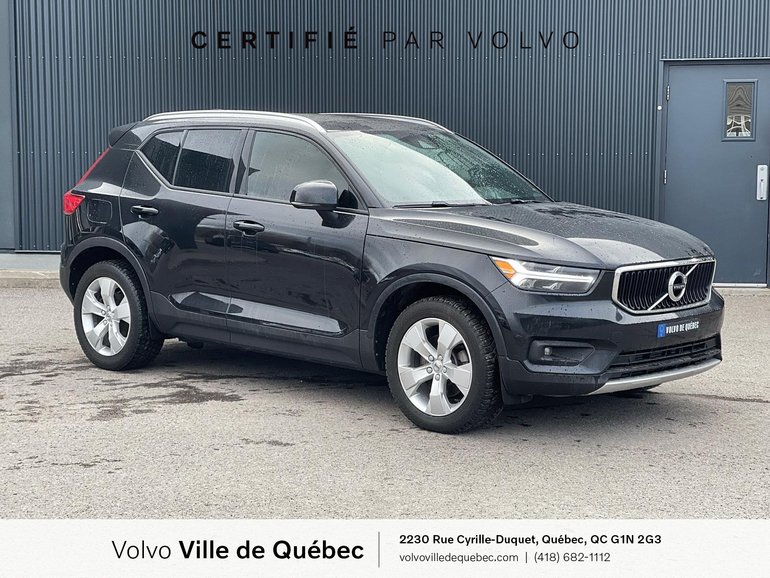 2020 Volvo XC40 T5 AWD Momentum Plus Package