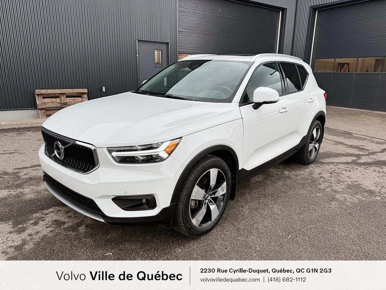 2021 Volvo XC40 T5 AWD Momentum - Premium - Climat