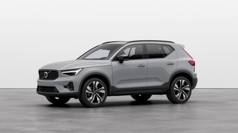 2025 Volvo XC40 ULTRA DARK THEME
