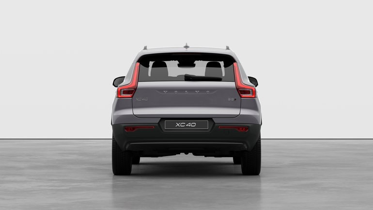 2026 Volvo XC40