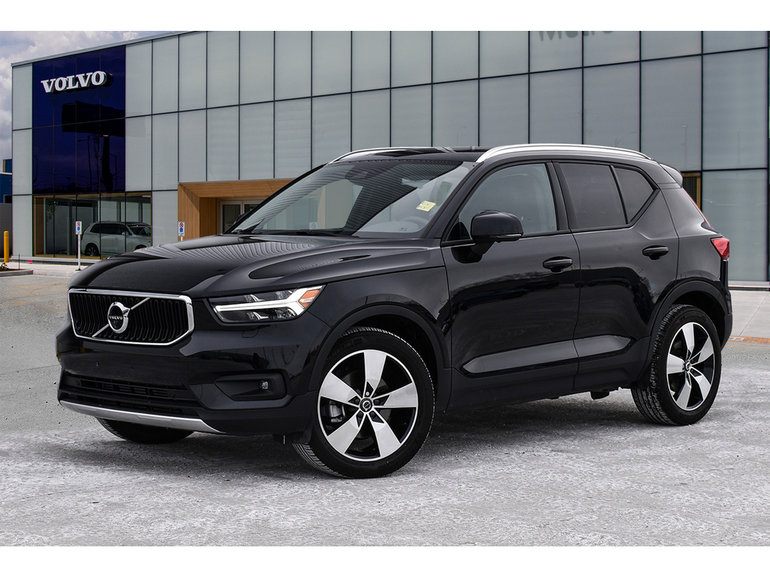 2021 Volvo XC40 Momentum