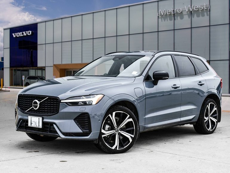 2024 Volvo XC60 Recharge Ultimate Dark Theme