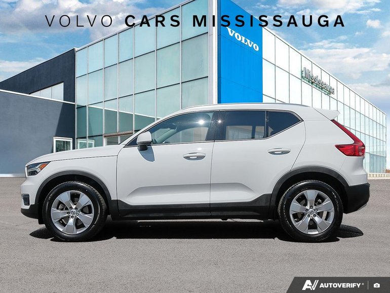 2022 Volvo XC40