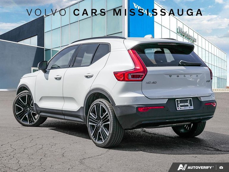 2023 Volvo XC40