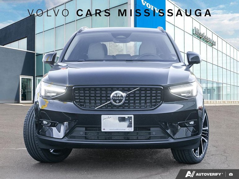 2025 Volvo XC40