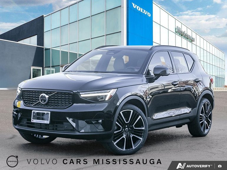 2025 Volvo XC40