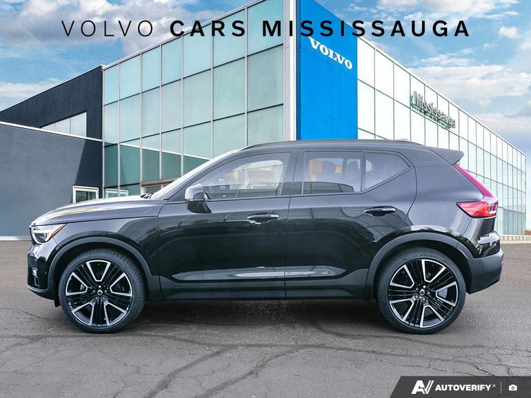 2025 Volvo XC40
