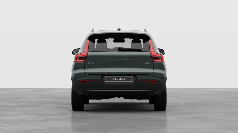 2026 Volvo XC40