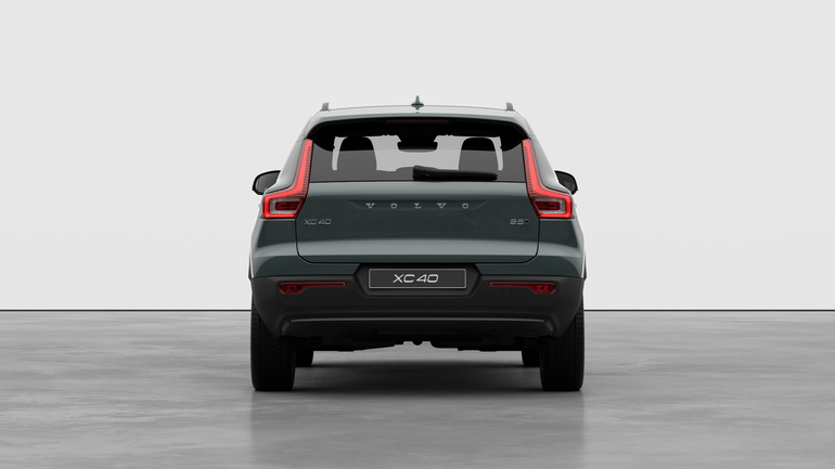 2026 Volvo XC40