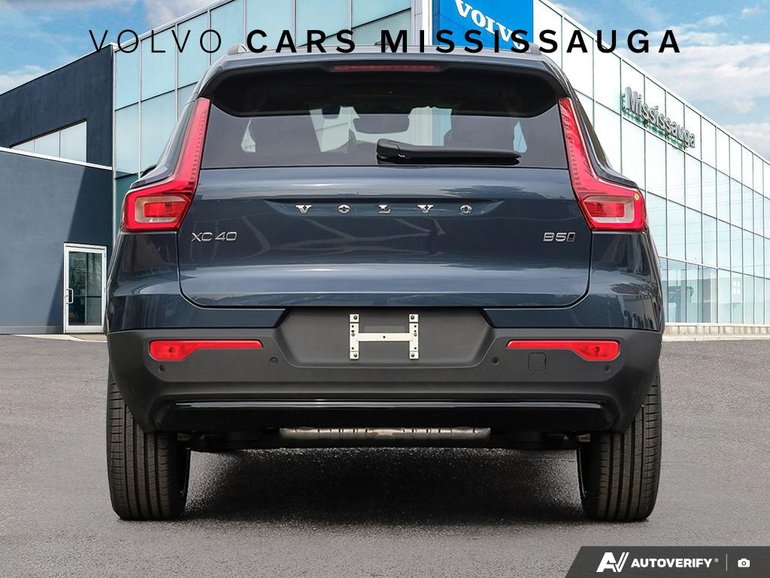 2026 Volvo XC40