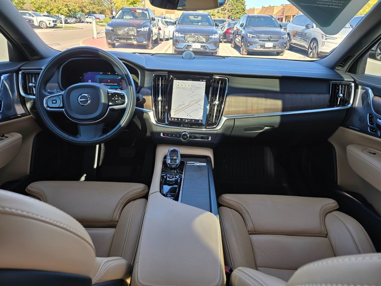 2022 Volvo S90