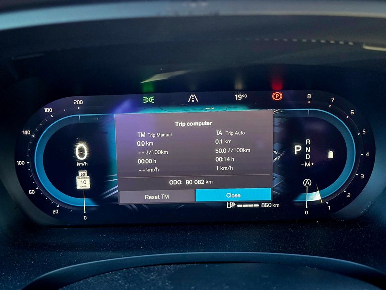 2022 Volvo S90
