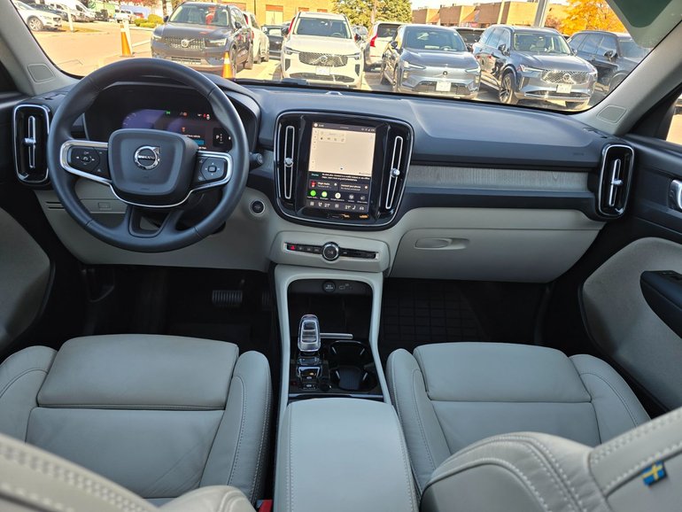2023 Volvo XC40