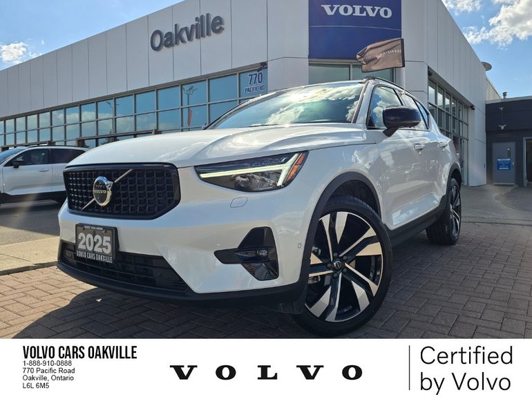 2025 Volvo XC40