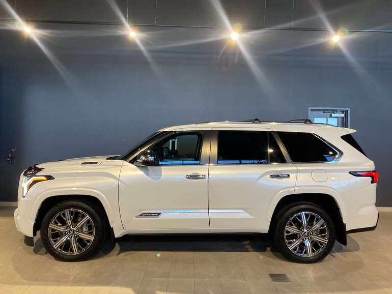 2025 Toyota Sequoia Hybrid