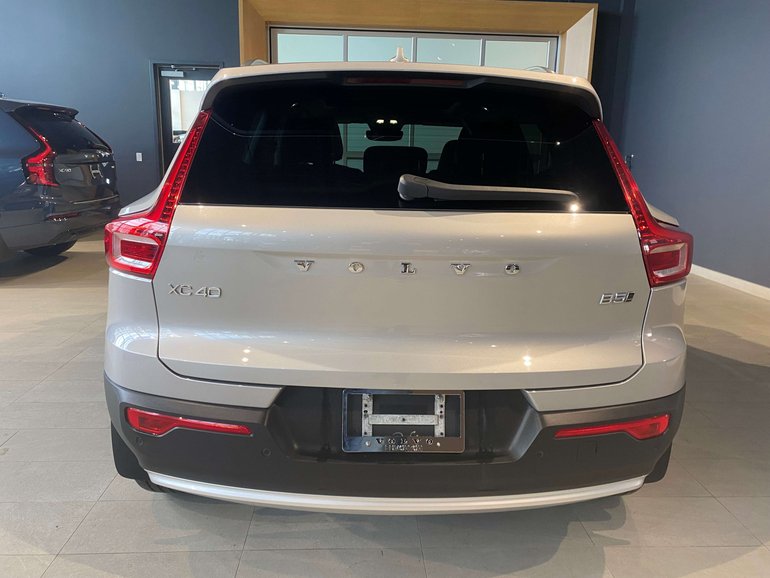 2023 Volvo XC40