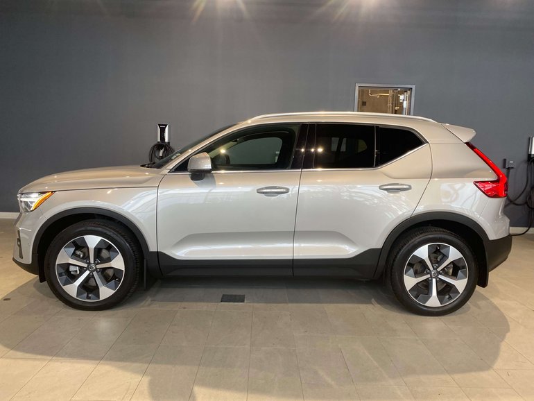 2023 Volvo XC40